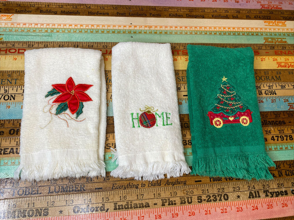 3 VINTAGE Christmas Hand Tea Towels Poinsettia Tree, Ornament Home